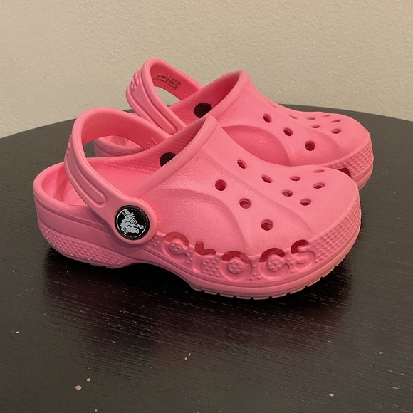 CROCS Kids clogs - Vibrant Pink. Size 7 - Picture 1 of 5